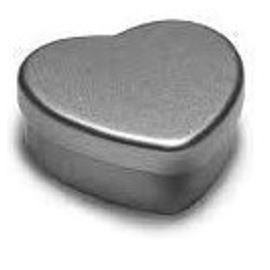 Boîte en aluminium en forme de cœur avec couvercle argenté, approx. 20 ml