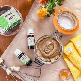 Beurre corporel fouetté à la vanille avec bacuri et café