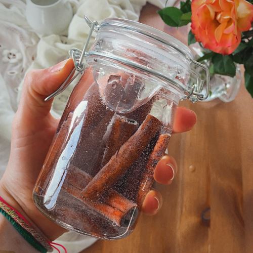 Essences maison - vanille, chocolat, cannelle