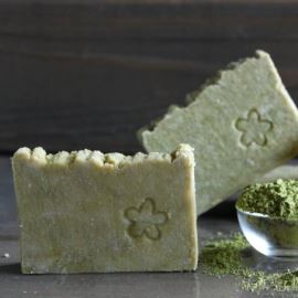 Savon au sel au moringa et à l'aloès, 80 g