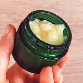 Le beurre de massage parfait - comment fabriquer la base pour la production de baumes rafraîchissants et chauffants ?